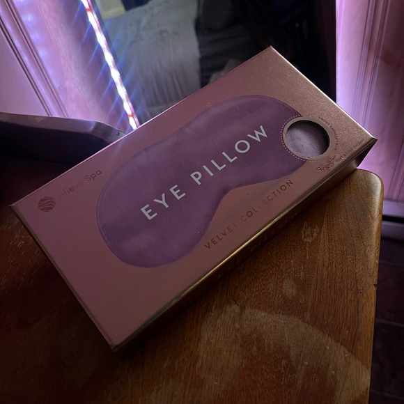 Brand new Hot & Cold Therapy Eye Cover/Mask, with Lavender - Picture 1 of 3